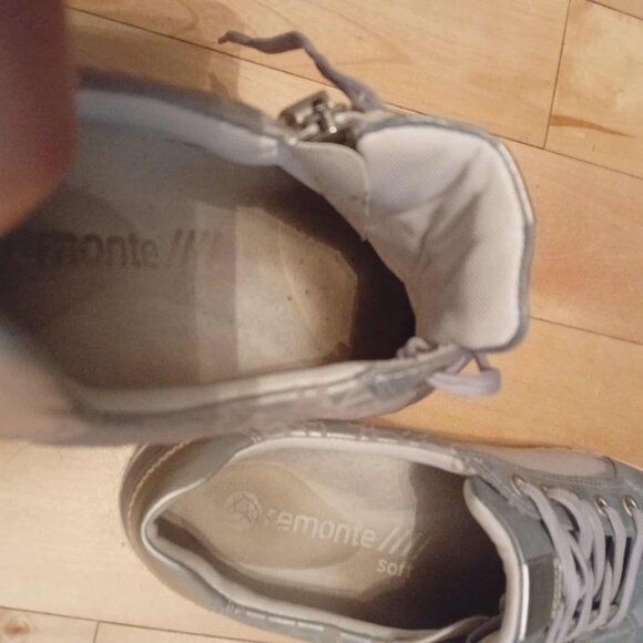 Remonte Grey & Silver Leather Fashion Sneakers | Side Zip | Size 39 - Picture 8 of 13